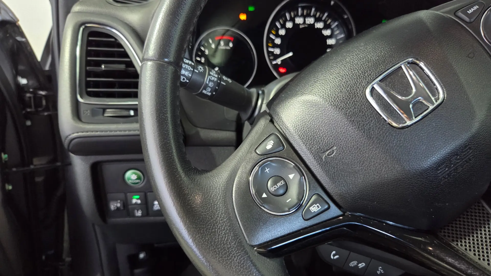 Honda HR-V 1.6 i-DTEC Elegance+Connect Navi 33