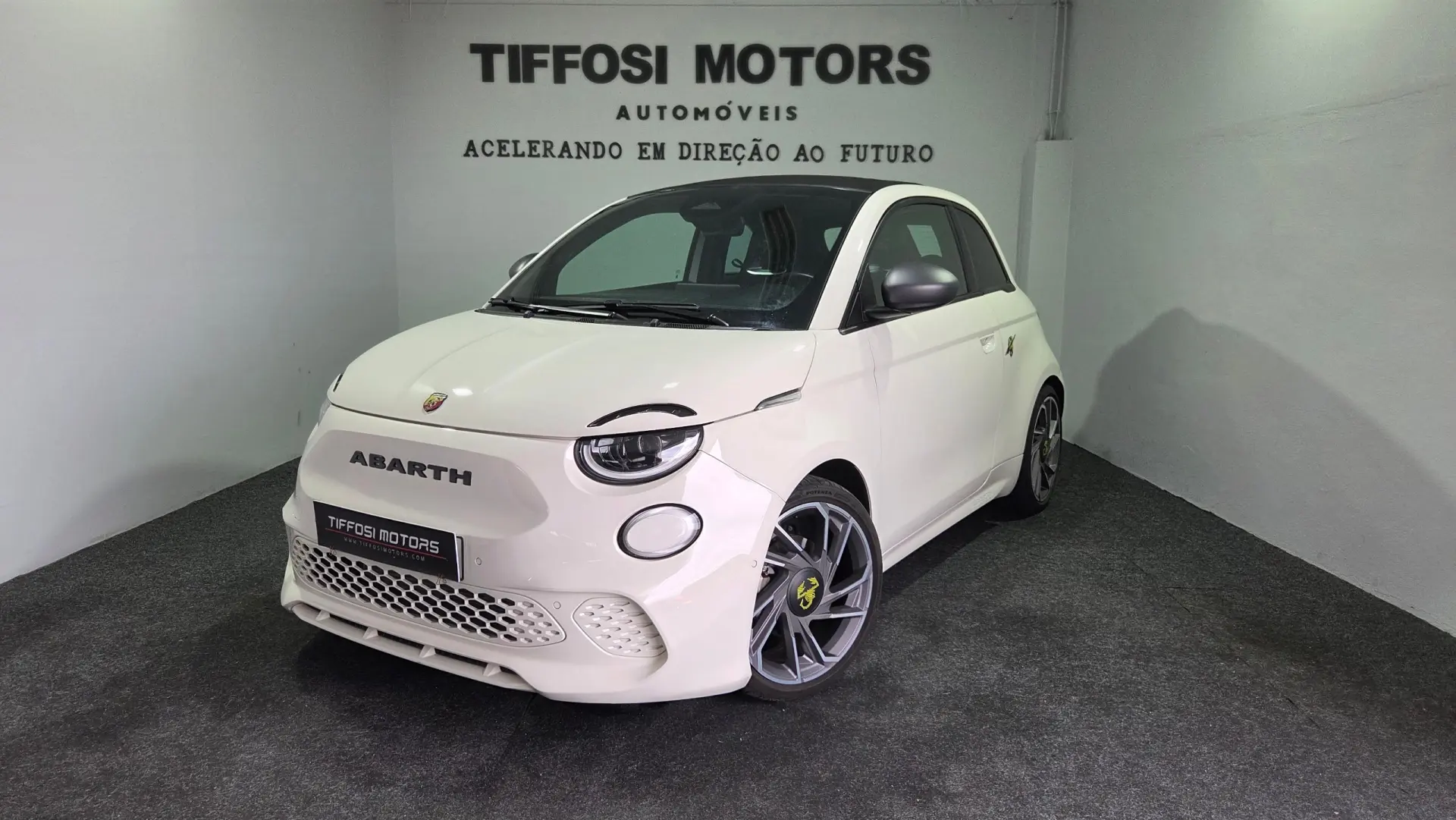 Abarth 500e C Scorpionissima 1