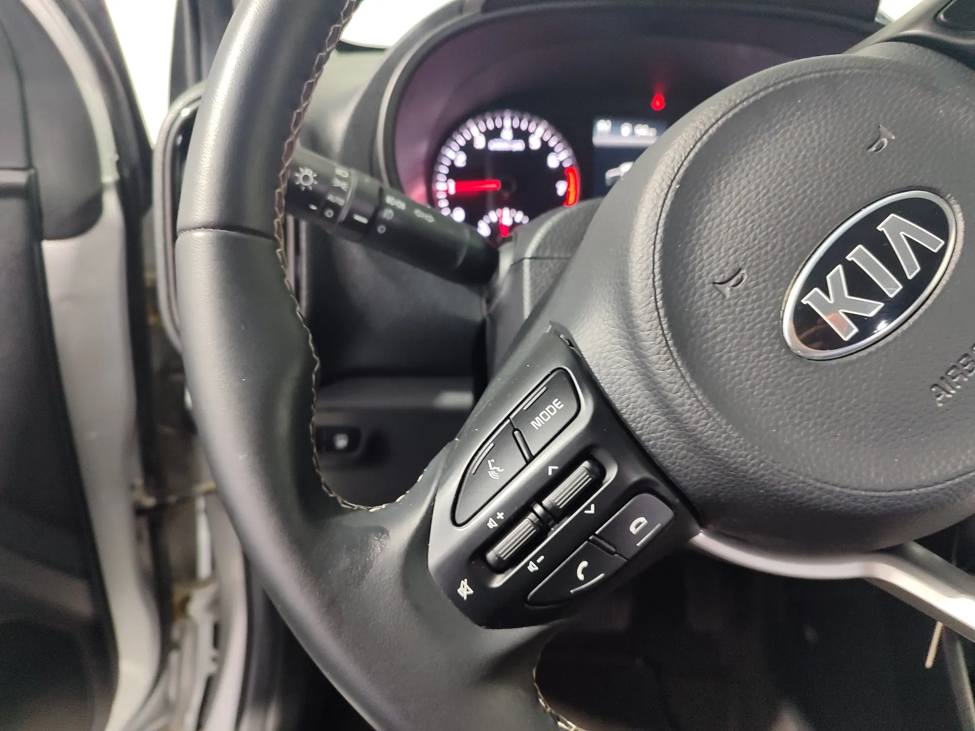 Kia Picanto 1.0 MPi Urban 5AMT 31