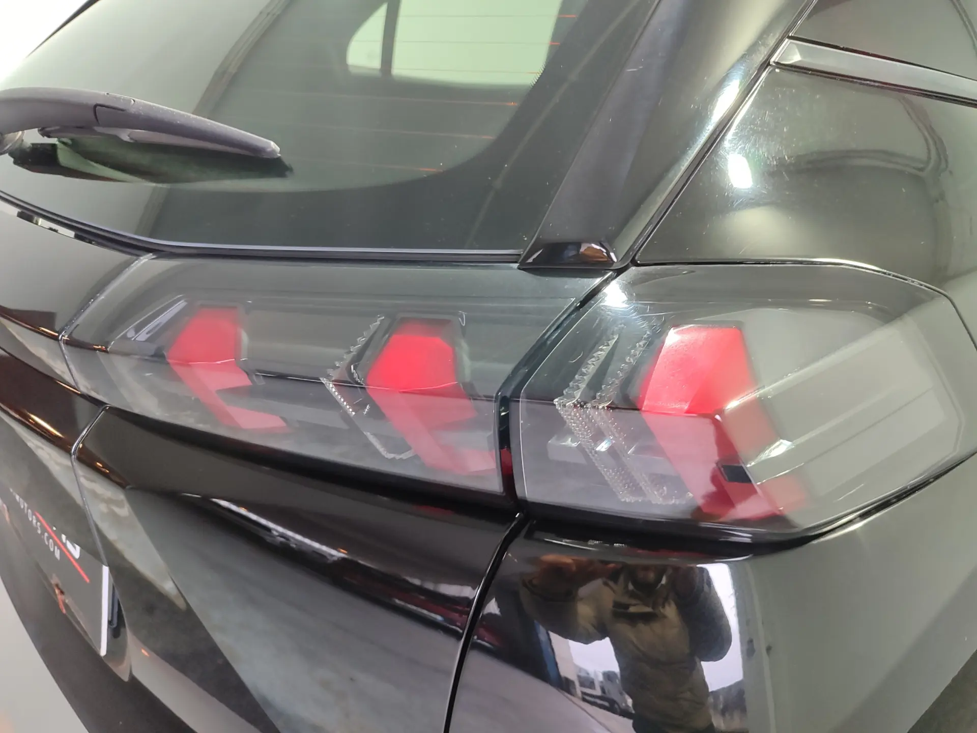 Peugeot e-2008 50 kWh Active Pack 9