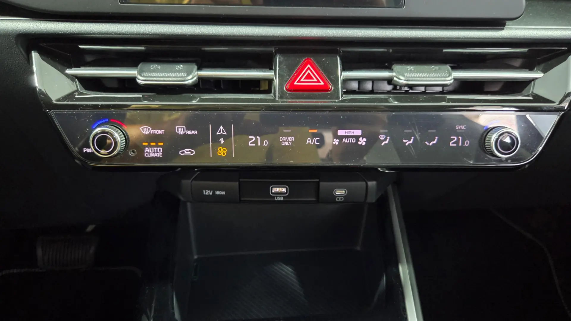 Kia Niro 1.6 GDI PHEV 2WD OPF Aut. Spirit 33