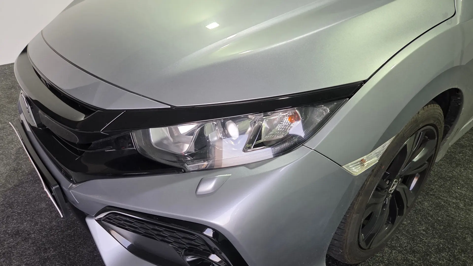 Honda Civic 1.0 i-VTEC Elegance Navi CVT 4