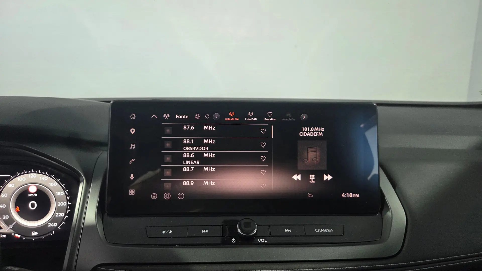 Nissan Qashqai 1.3 DIG-T N-Connecta LED Xtronic 25