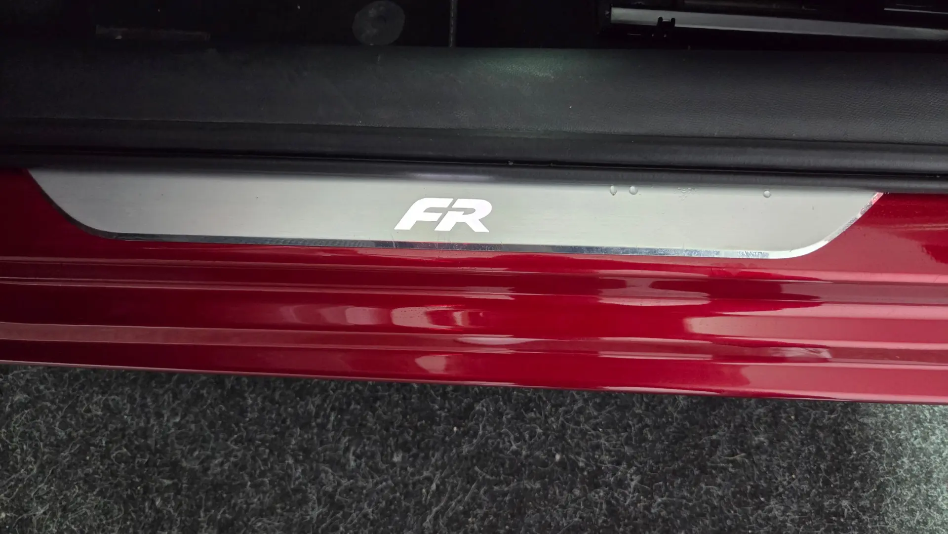 SEAT Leon 1.4 e-Hybrid DSG FR Plus 36