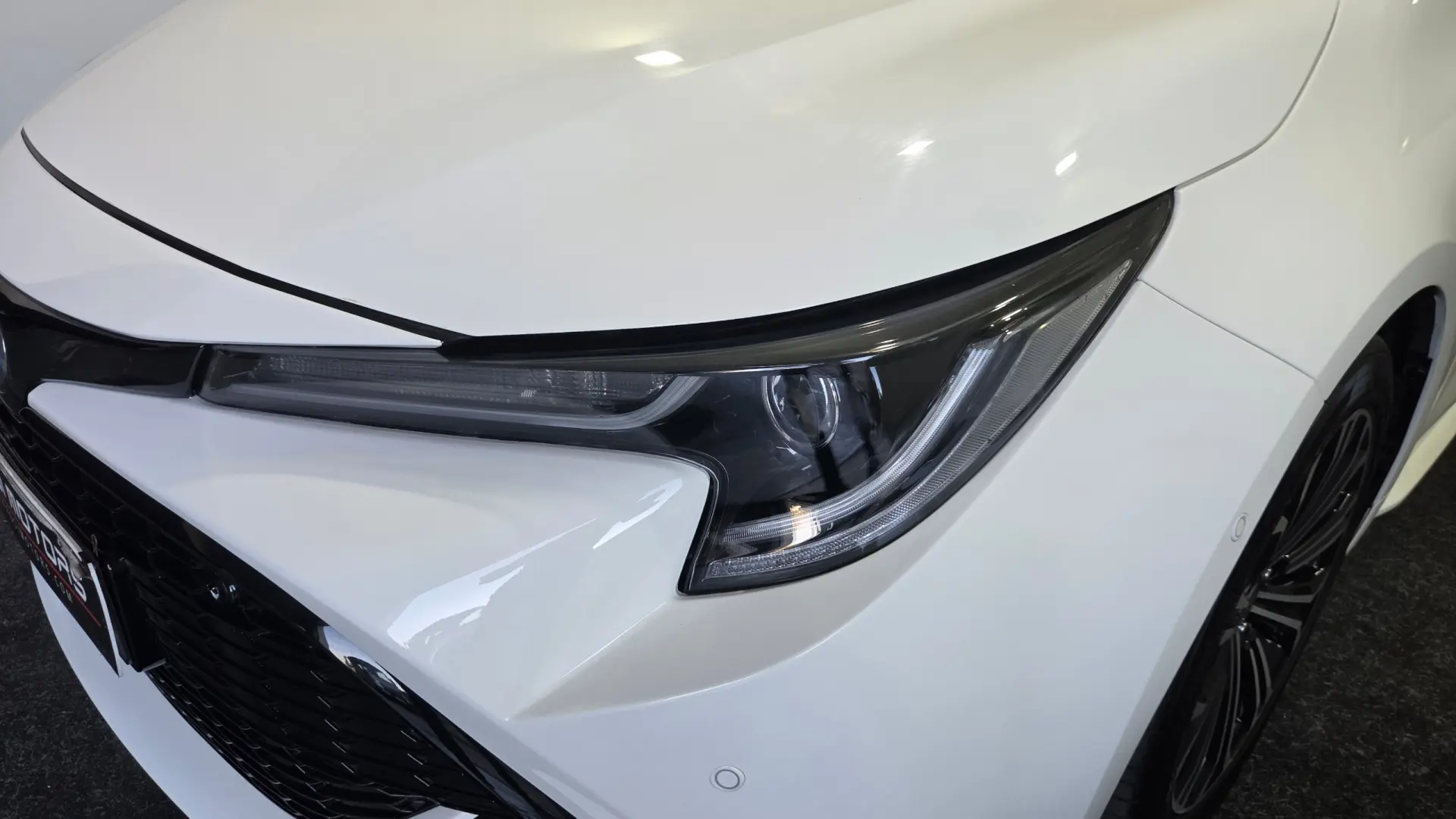Toyota Corolla Touring Sports 1.8 Hybrid Exclusive 4