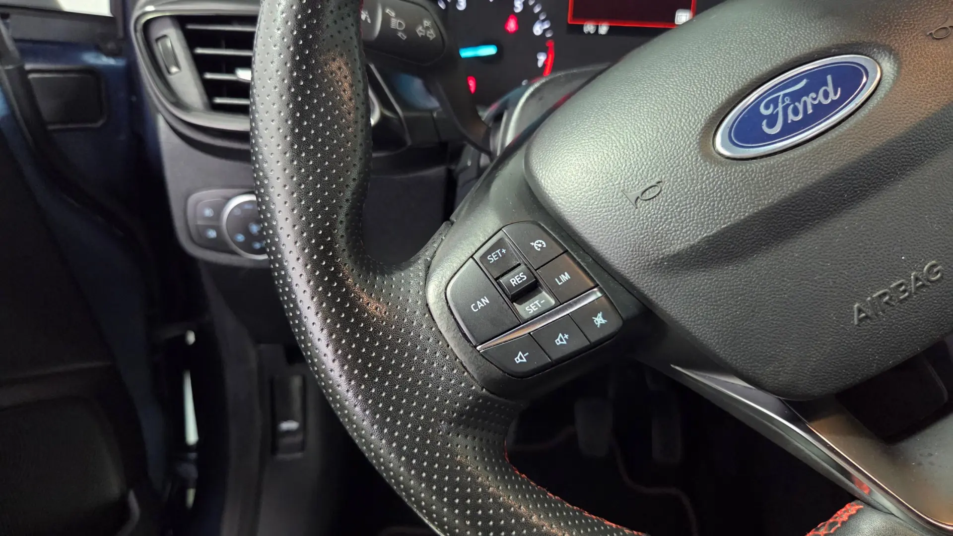 Ford Fiesta 1.0 EcoBoost ST-Line 30