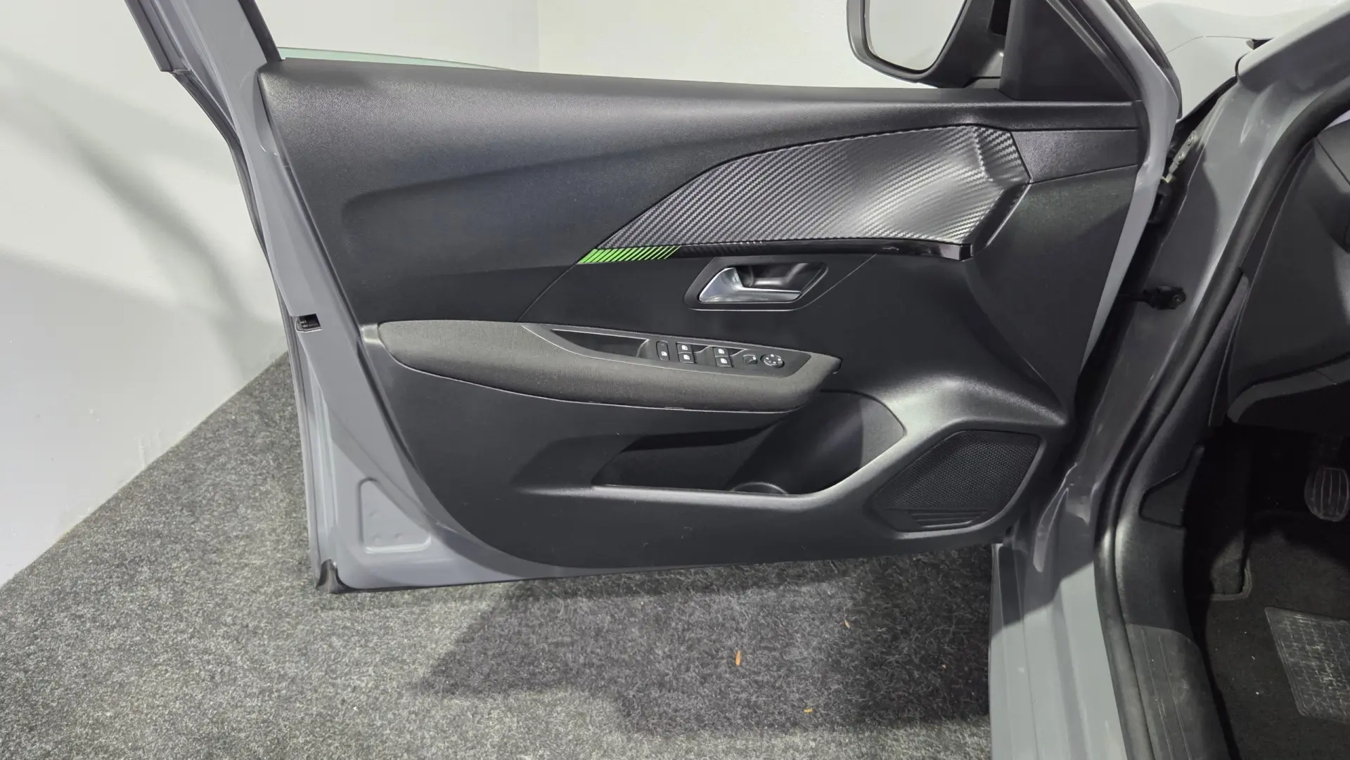 Peugeot 208 1.2 PureTech Active Pack 31