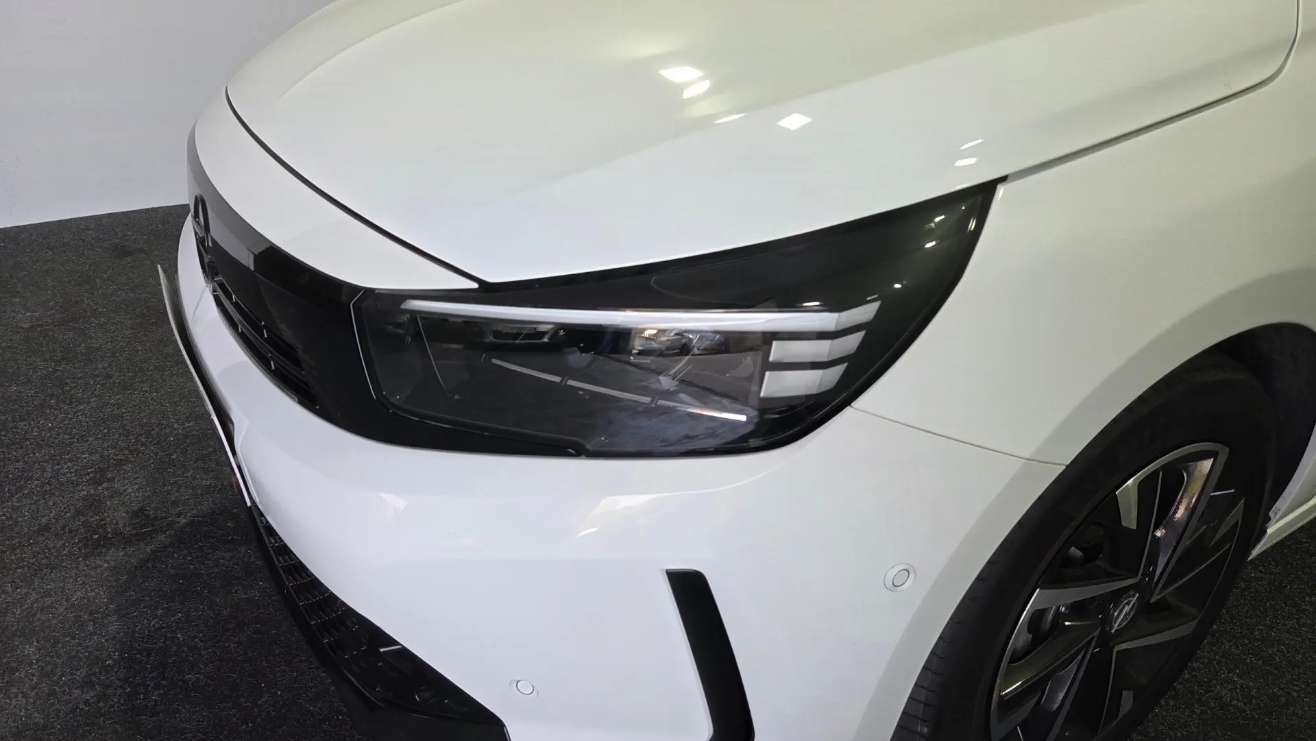 Opel Corsa 1.2 Direct Injection Turbo S&S GS 4