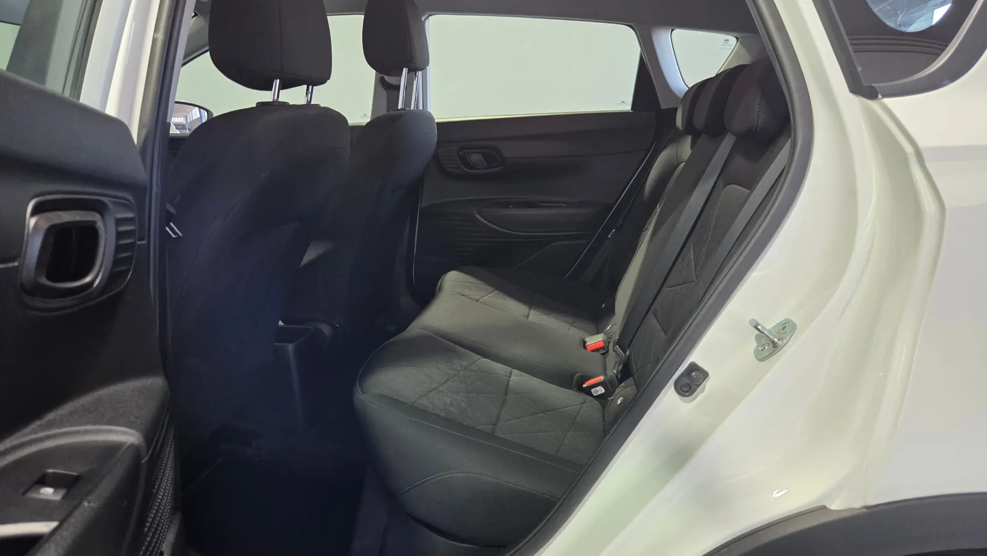 Hyundai Bayon 1.0 T-GDI 48V-Hybrid Select 14
