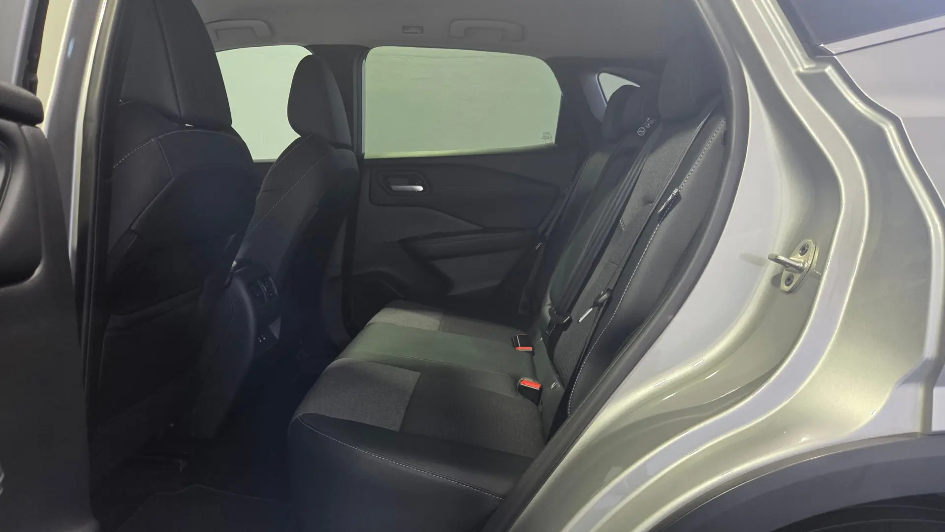 Nissan Qashqai 1.3 DIG-T N-Connecta LED Xtronic 15