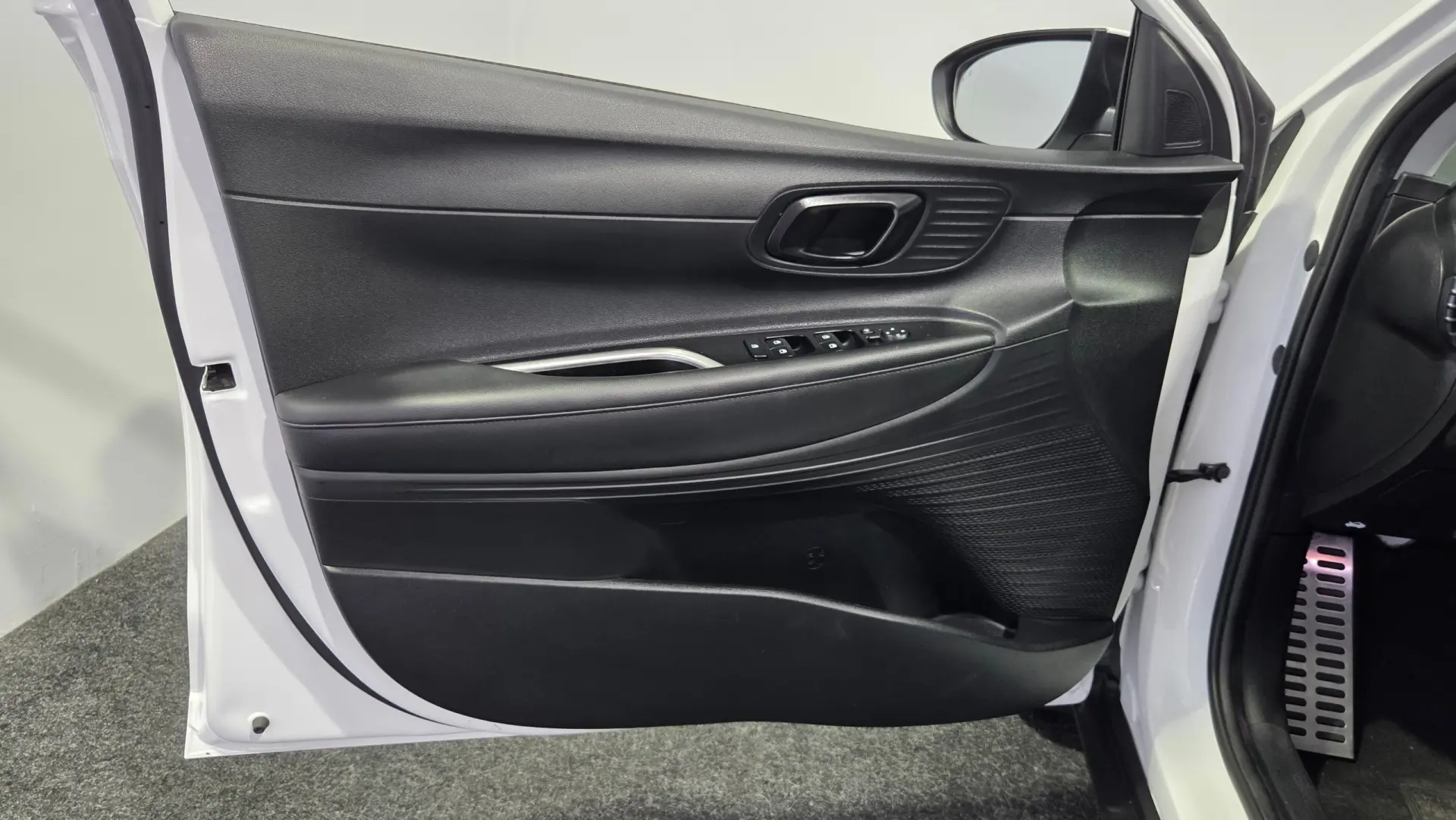 Hyundai Bayon 1.0 T-GDI 48V-Hybrid DCT Connect & Go 35