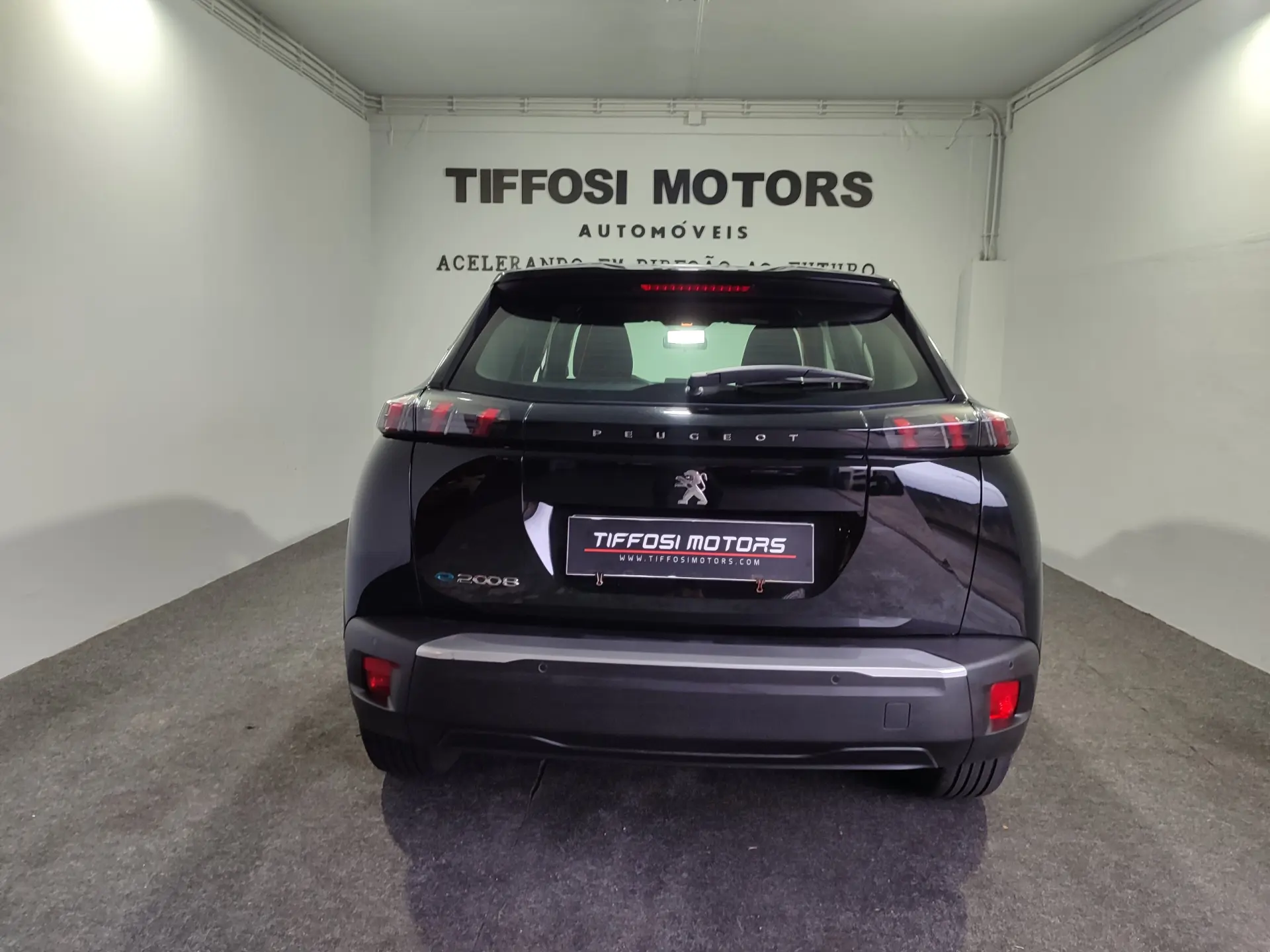 Peugeot e-2008 50 kWh Active Pack 8