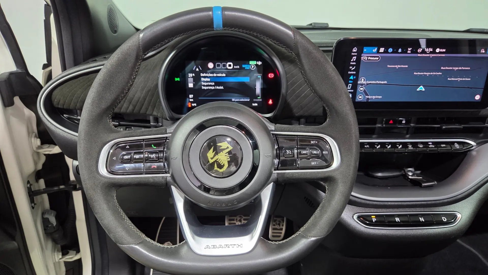 Abarth 500e C Scorpionissima 21
