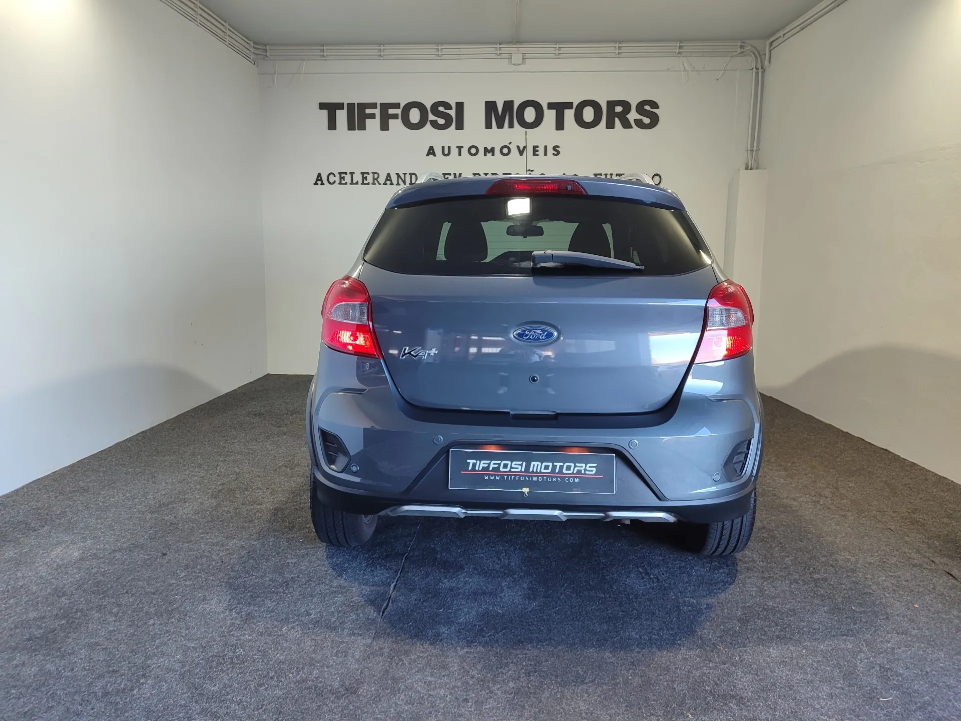 Ford KA+ 1.19 Ti-VCT Active 8