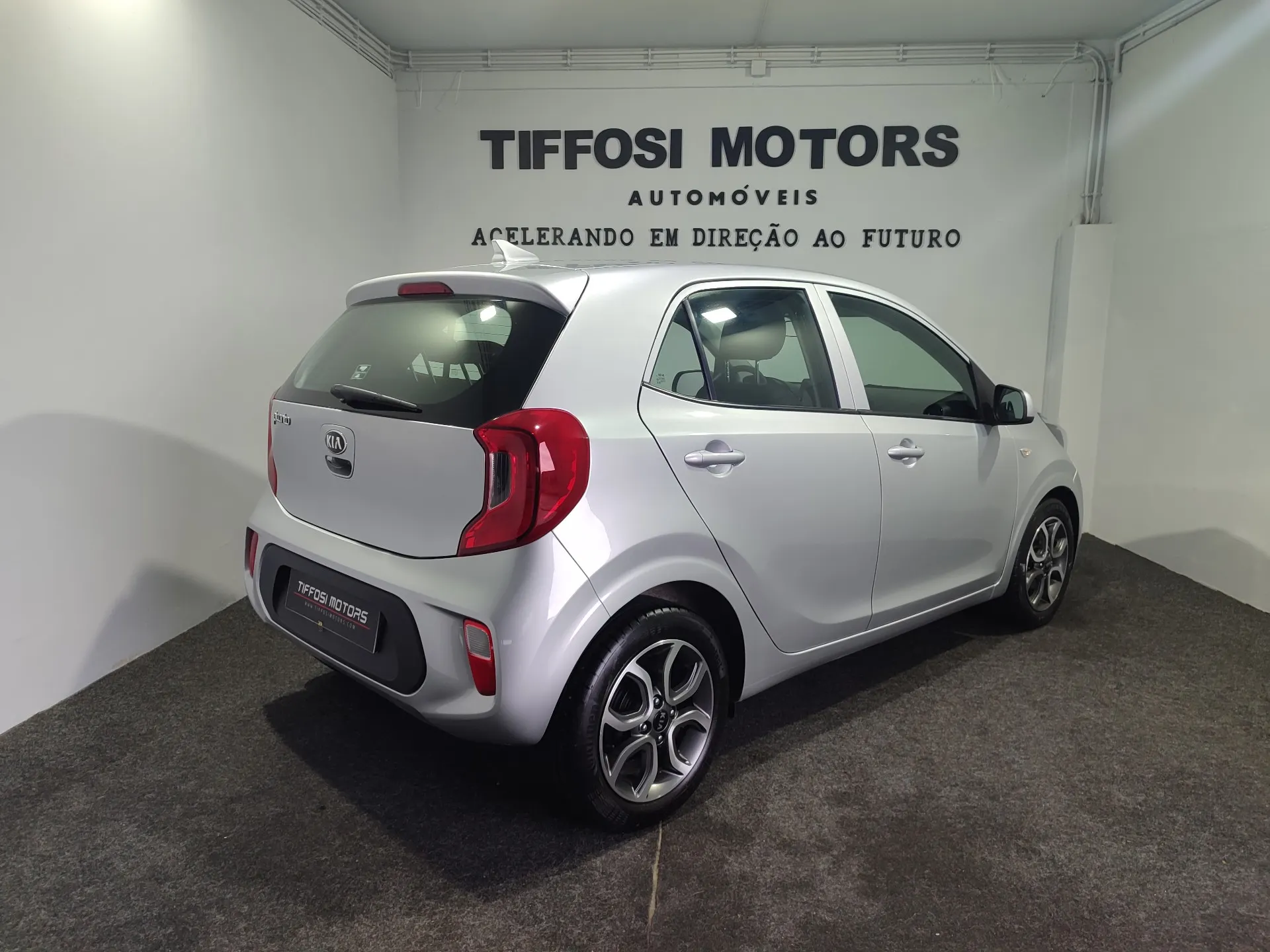 Kia Picanto 1.0 MPi Urban 5AMT 6