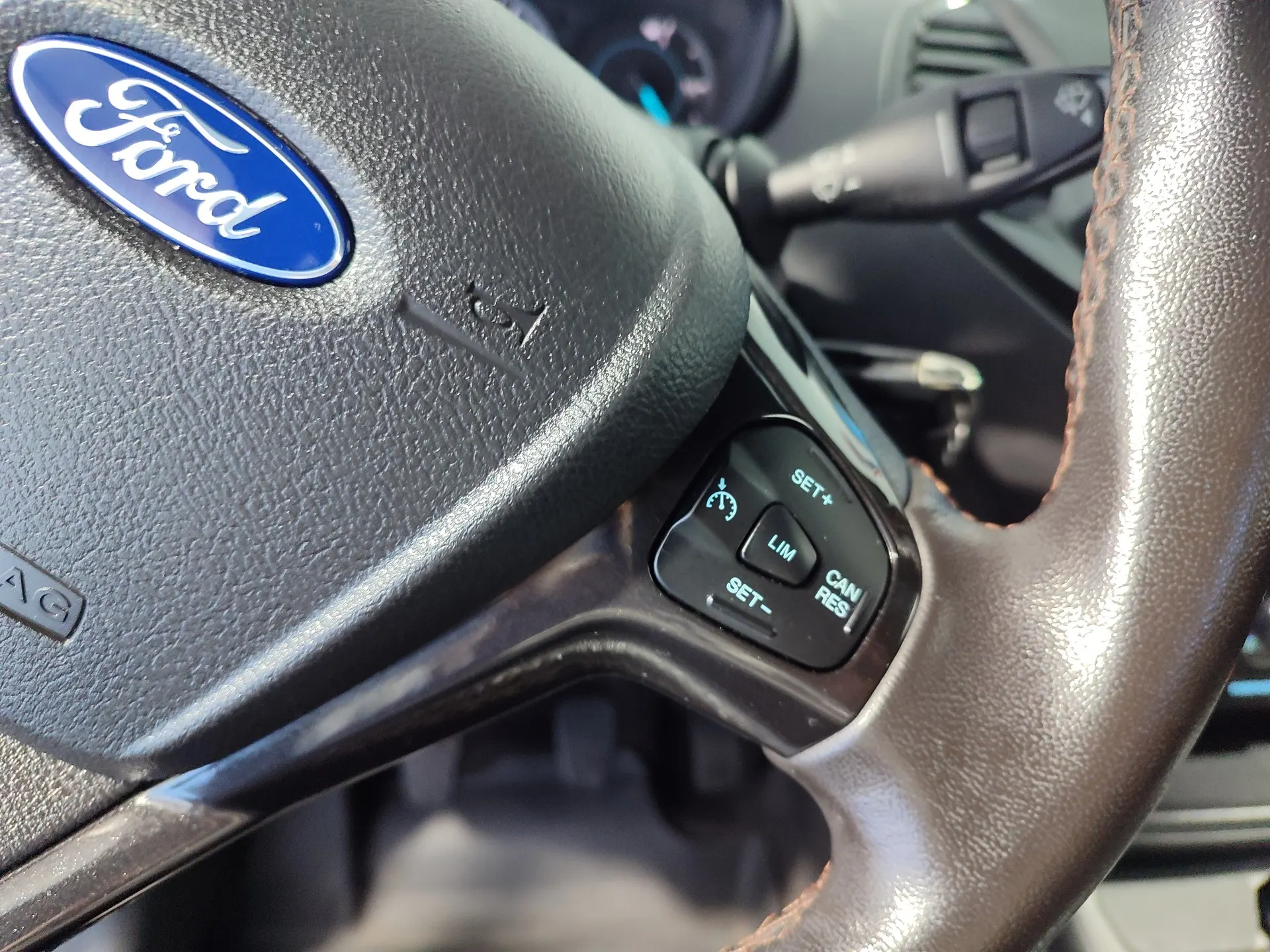 Ford KA+ 1.19 Ti-VCT Active 27