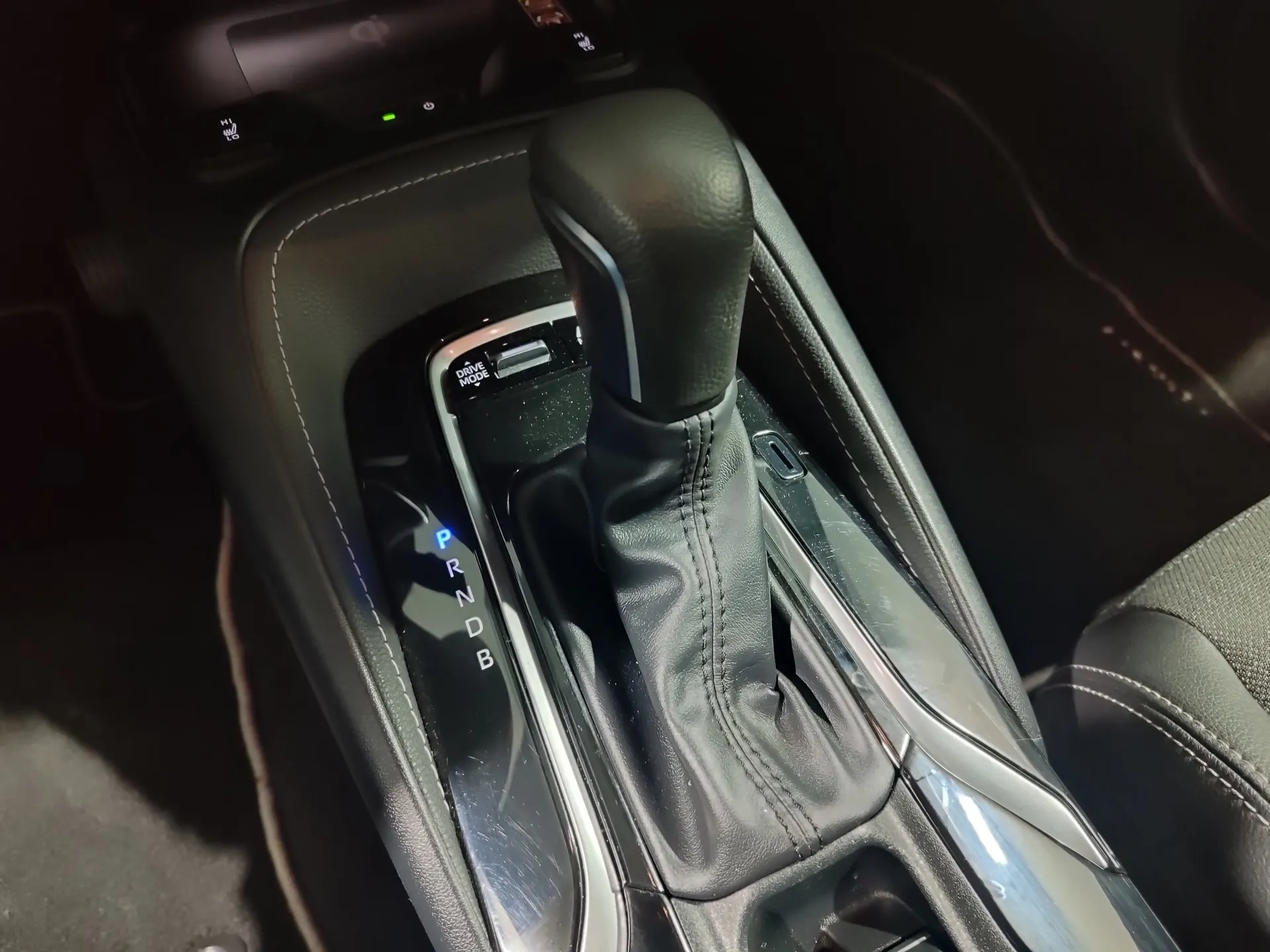 Toyota Corolla 1.8 Hybrid Exclusive 28