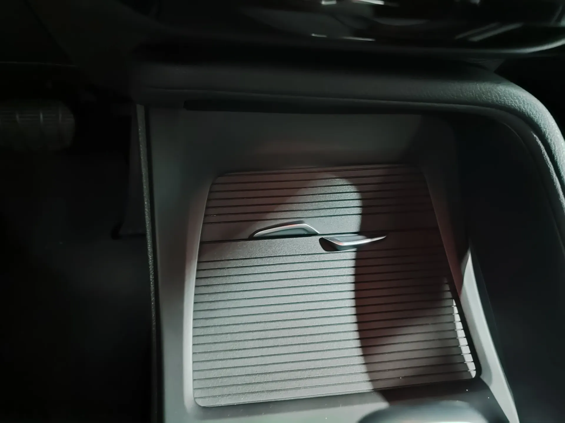 BMW X1 16 d sDrive Advantage Auto 29