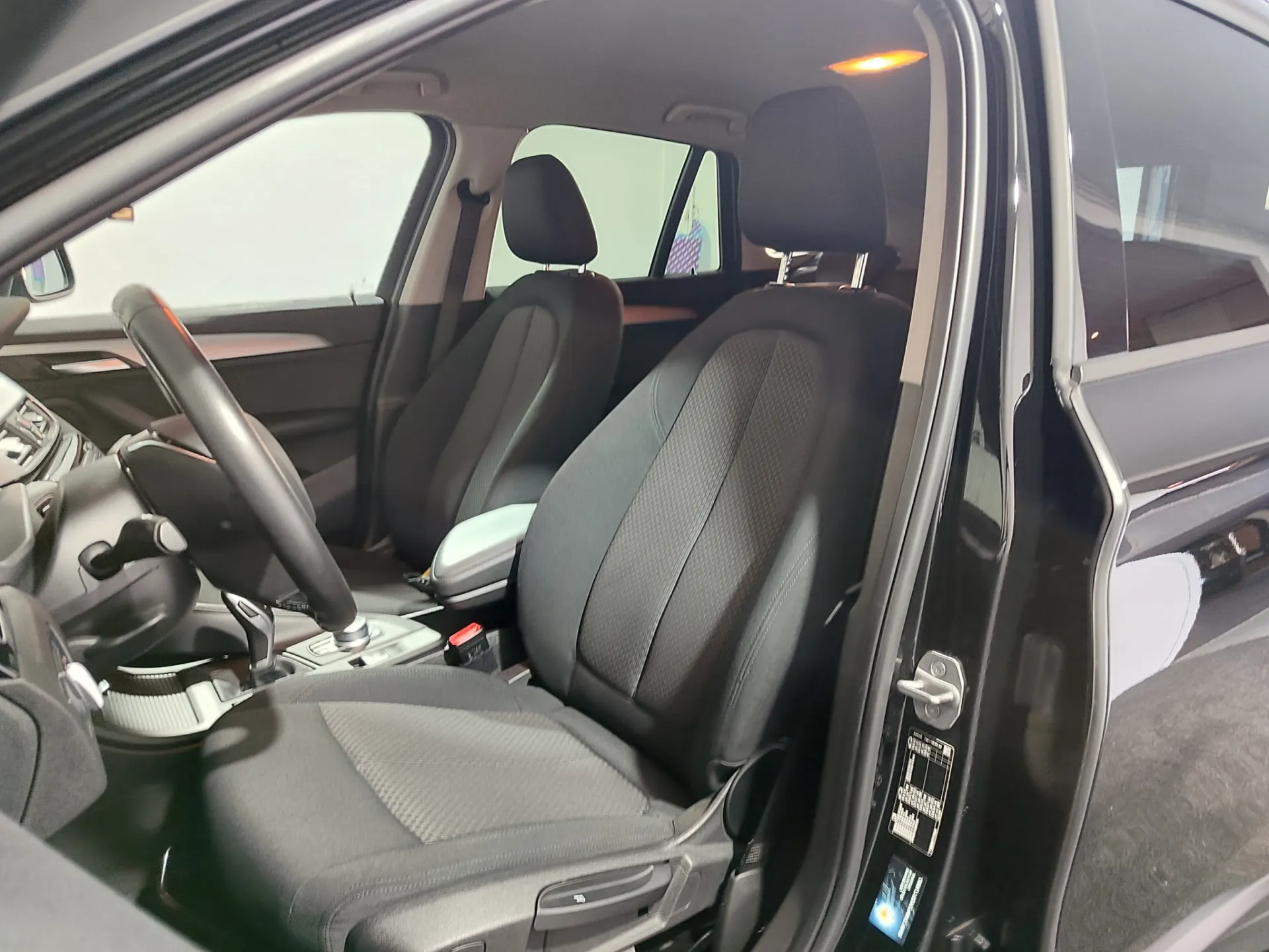 BMW X1 16 d sDrive Advantage Auto 12