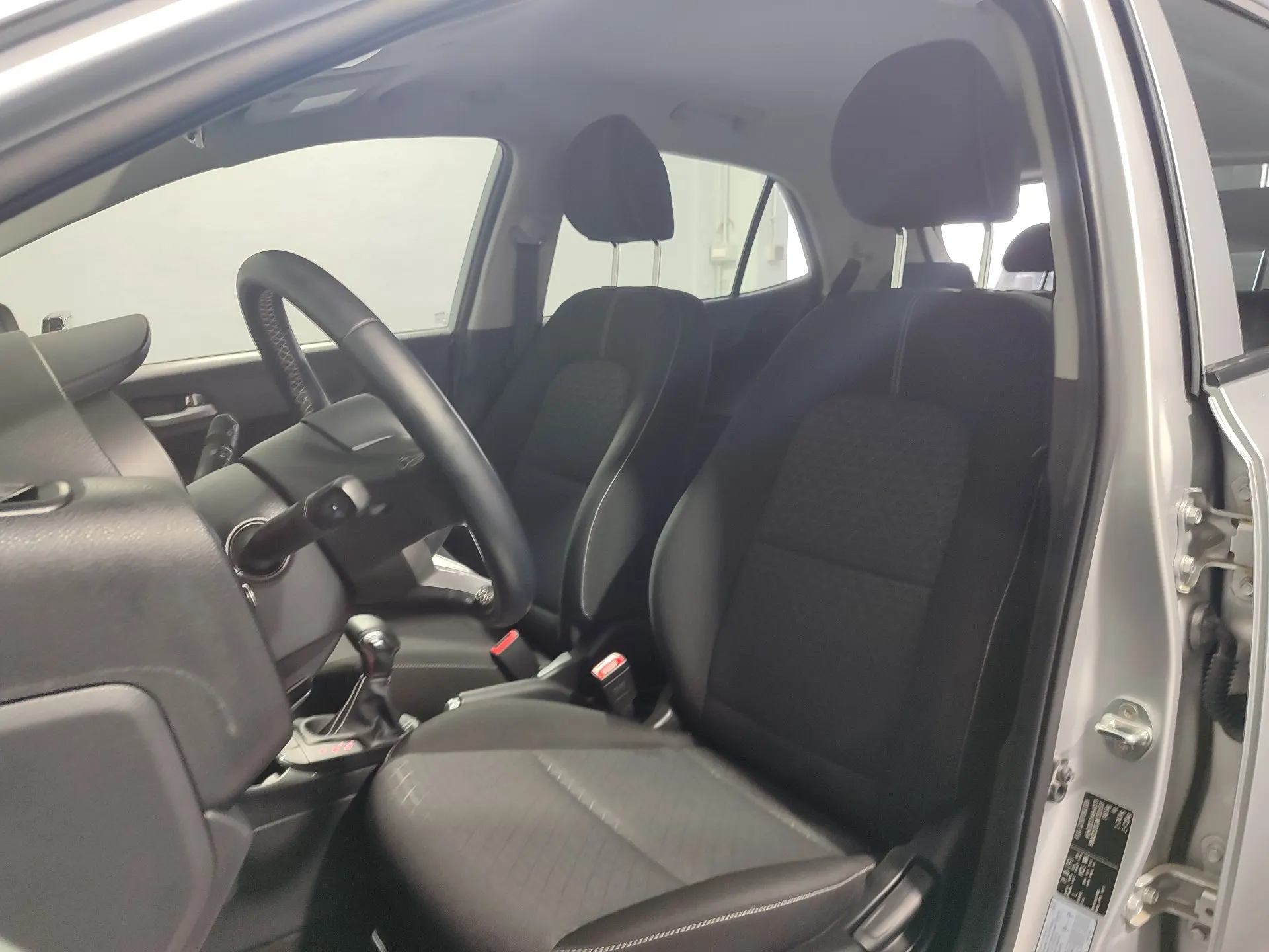 Kia Picanto 1.0 MPi Urban 5AMT 12