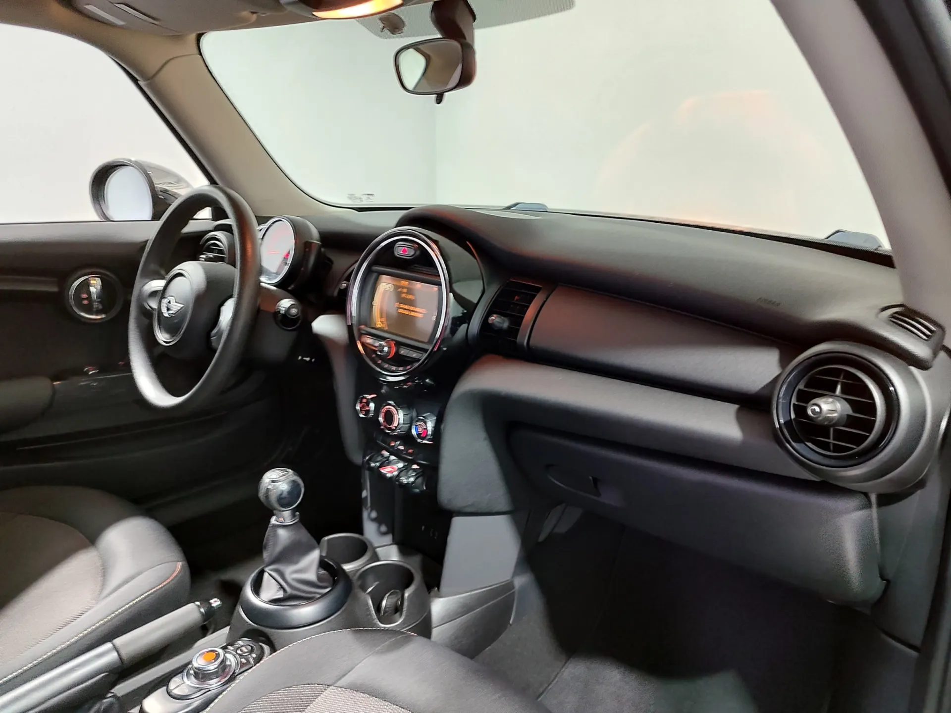 MINI 3 Portas One D 20