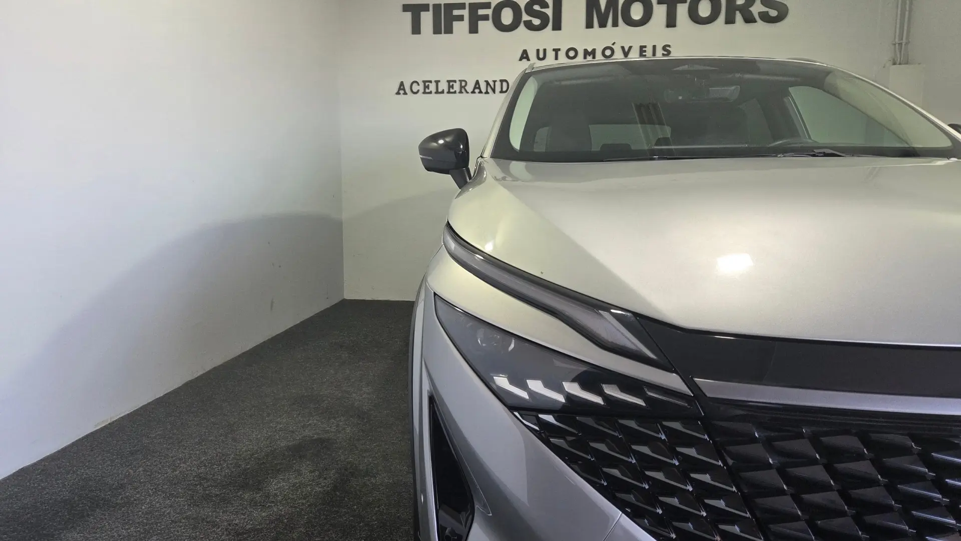 Nissan Qashqai 1.3 DIG-T N-Connecta LED Xtronic 5