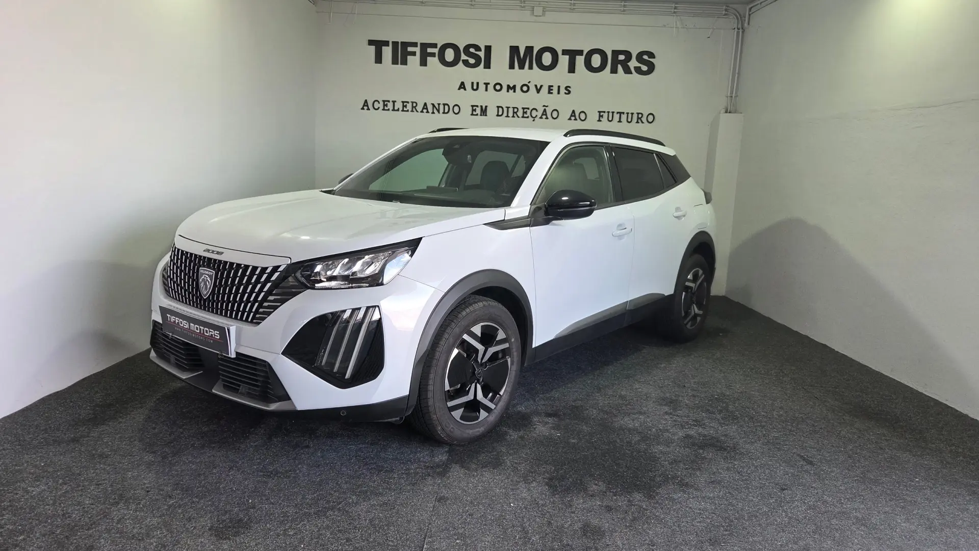 Peugeot 2008 PureTech 100 Stop&Start Allure 1