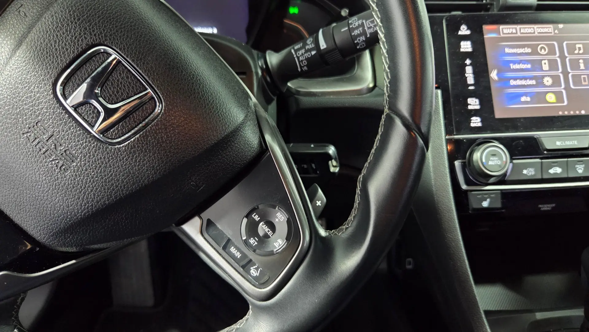 Honda Civic 1.0 i-VTEC Elegance Navi CVT 33