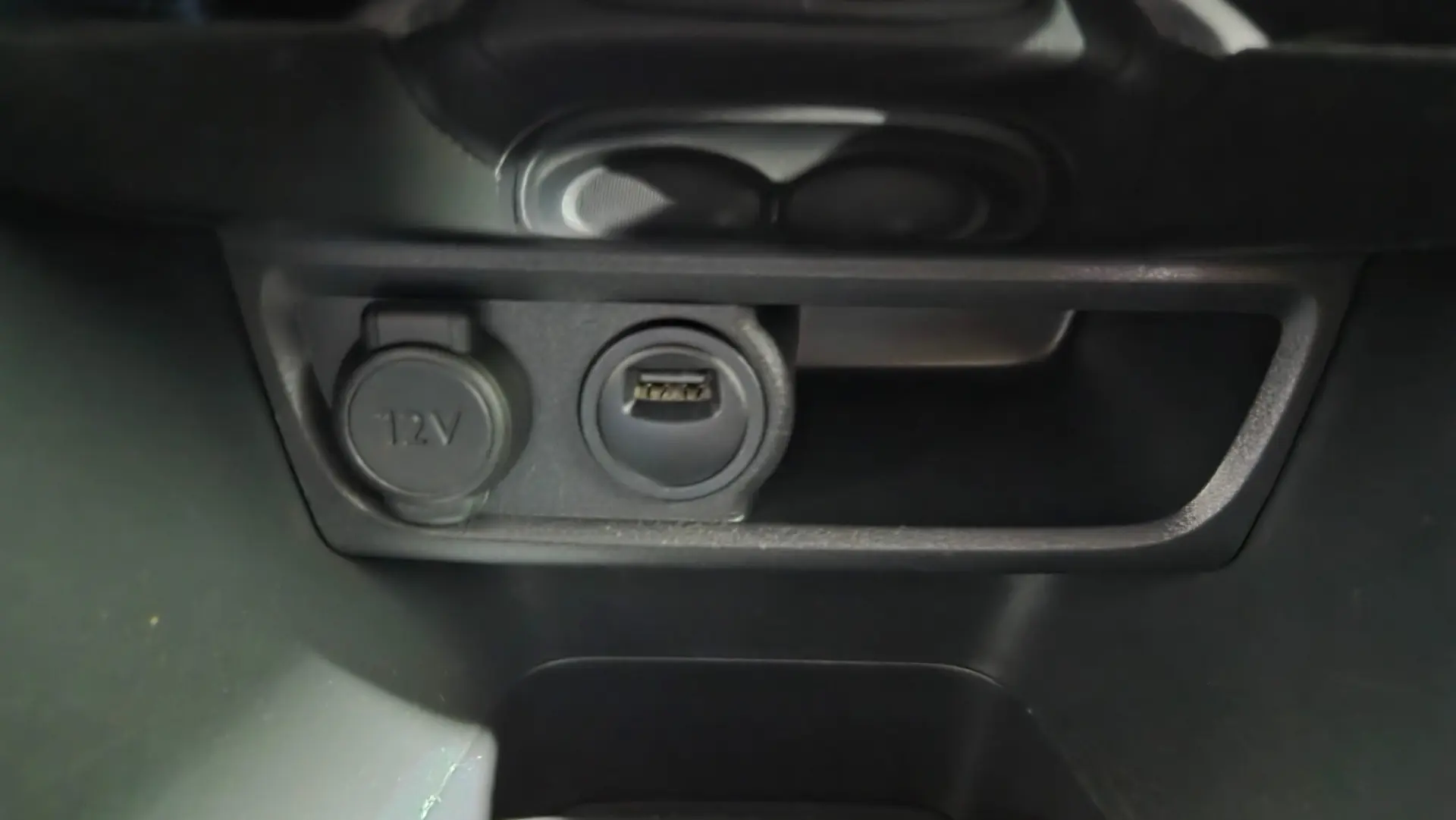 Peugeot 2008 PureTech 130 Stop&Start Allure 28