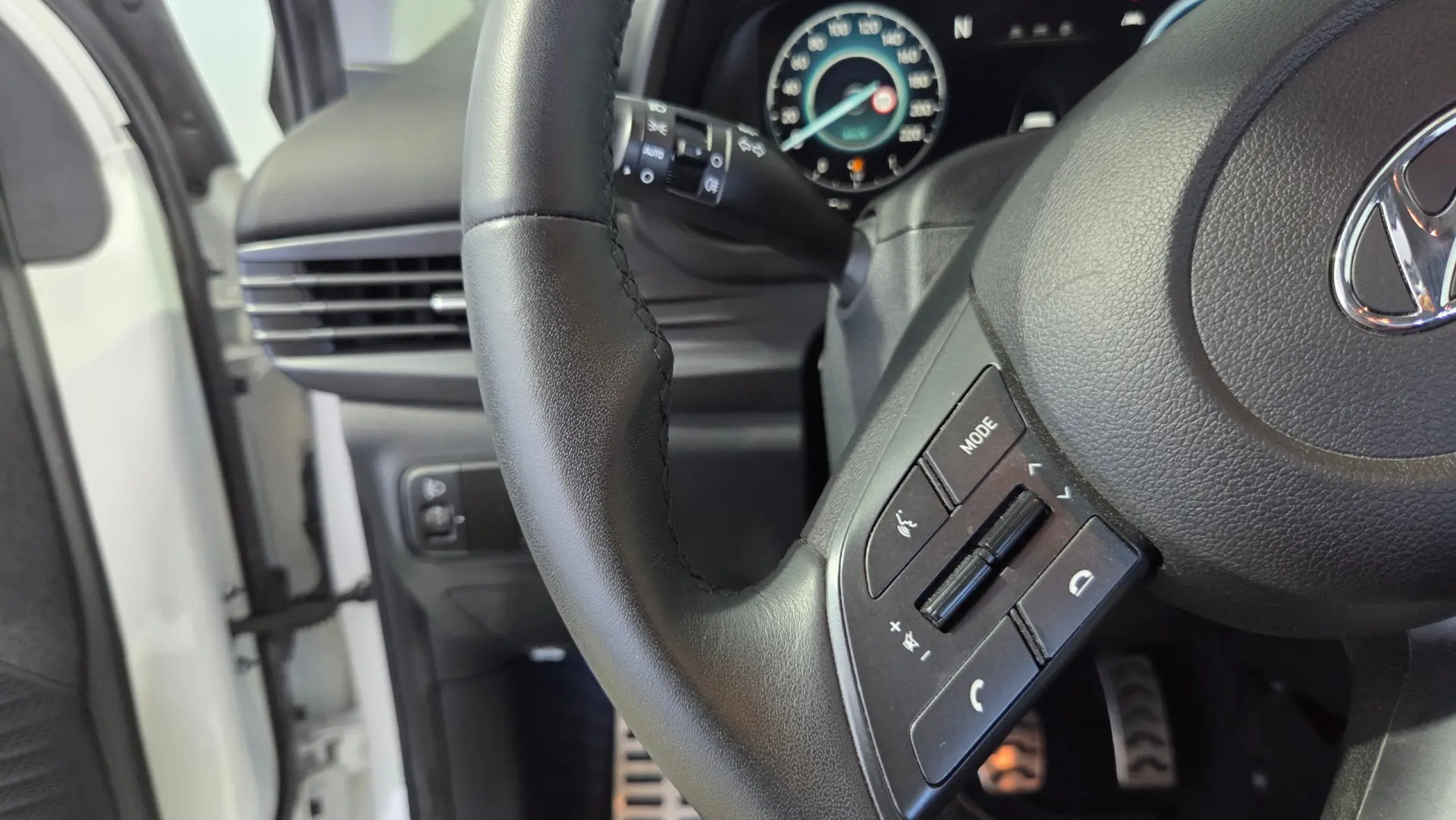 Hyundai Bayon 1.0 T-GDI 48V-Hybrid Select 31