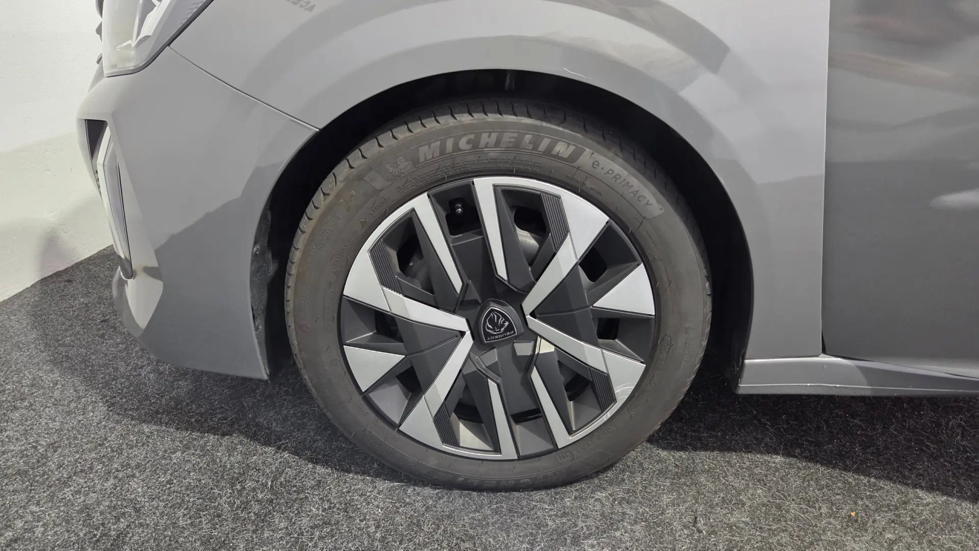 Peugeot 208 1.2 PureTech Active Pack 33