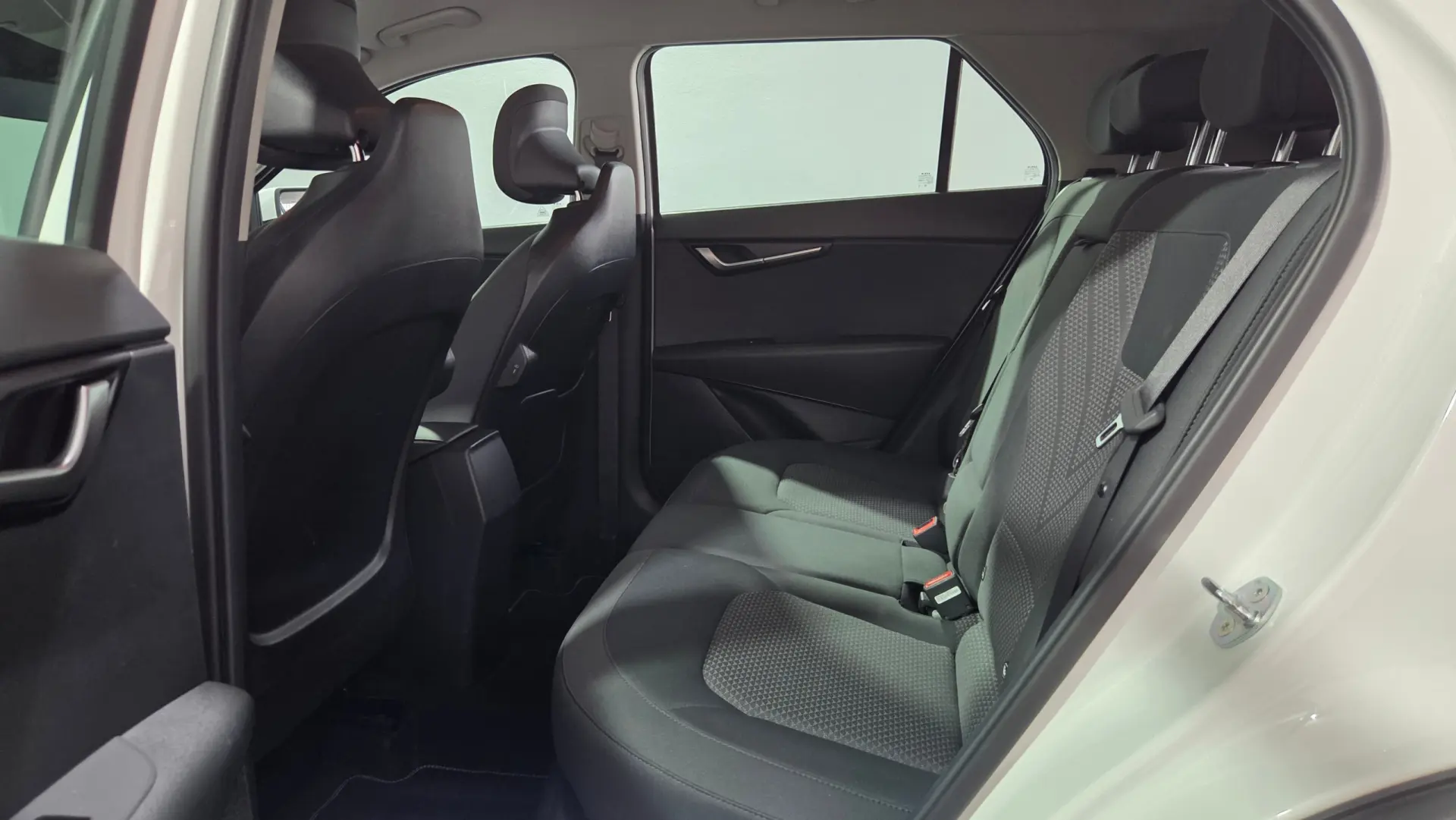 Kia Niro 1.6 GDI PHEV 2WD OPF Aut. Spirit 15