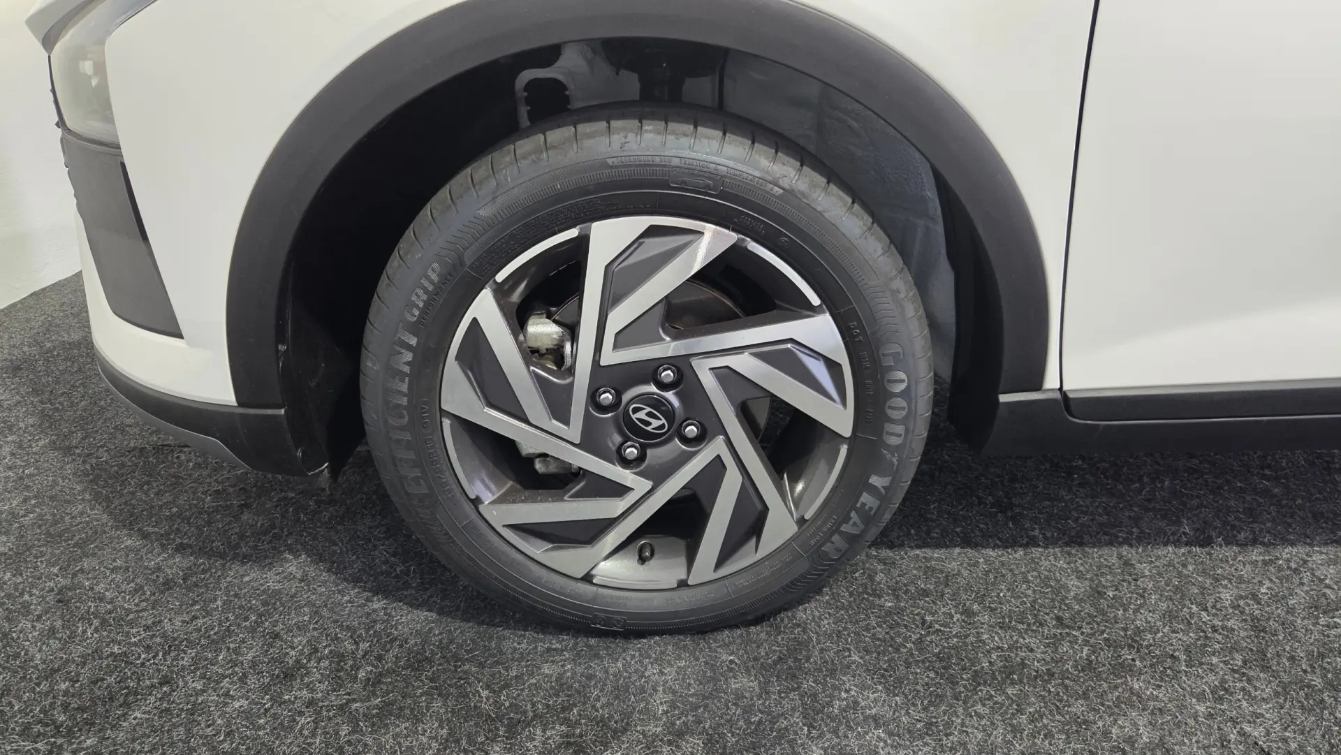 Hyundai Bayon 1.0 T-GDI 48V-Hybrid DCT Connect & Go 37