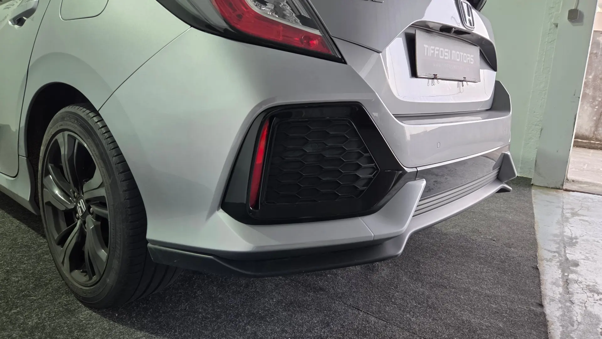 Honda Civic 1.0 i-VTEC Elegance Navi CVT 10