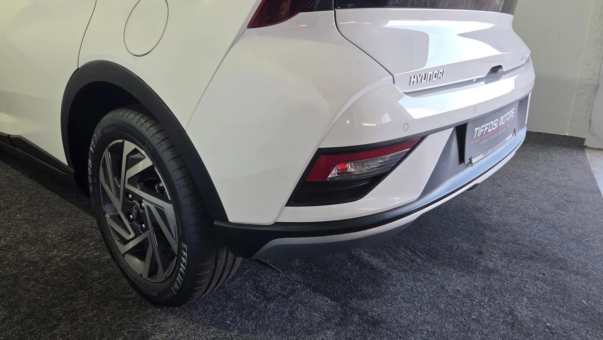 Hyundai Bayon 1.0 T-GDI 48V-Hybrid DCT Connect & Go 10
