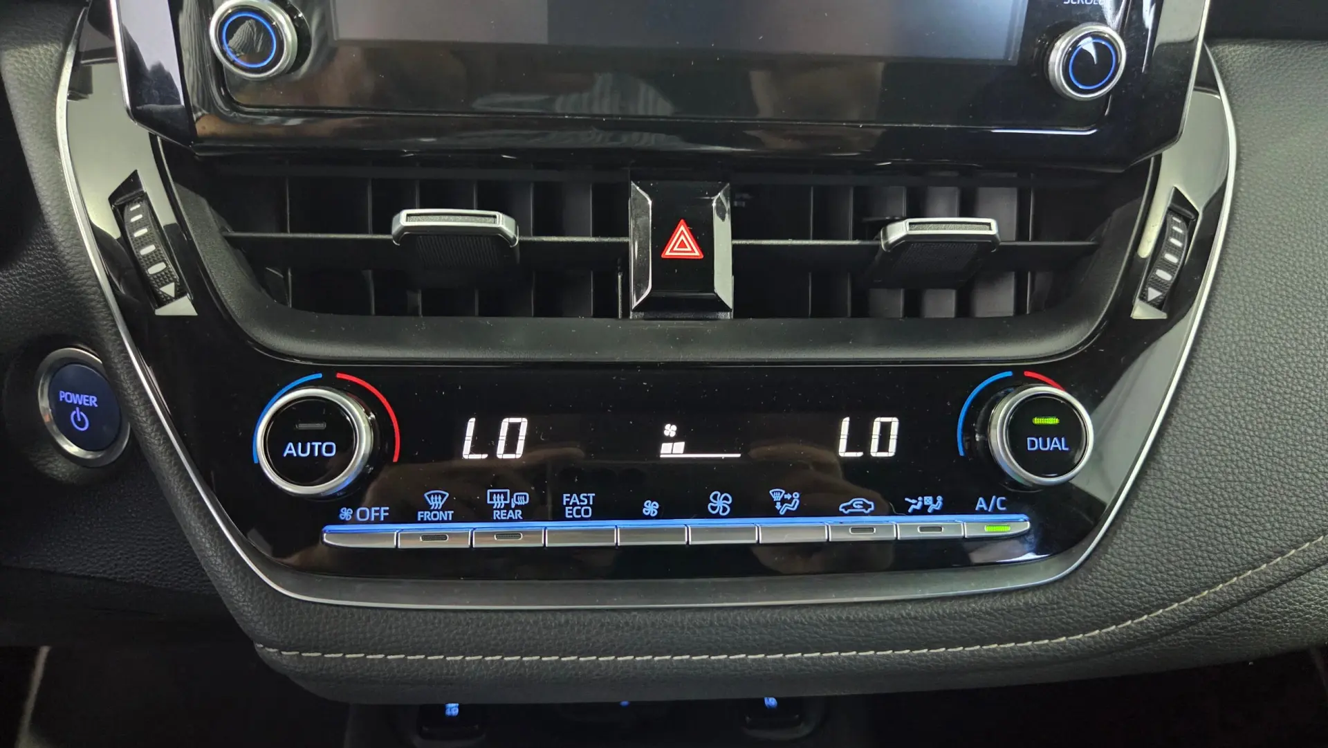 Toyota Corolla Touring Sports 1.8 Hybrid Exclusive 28