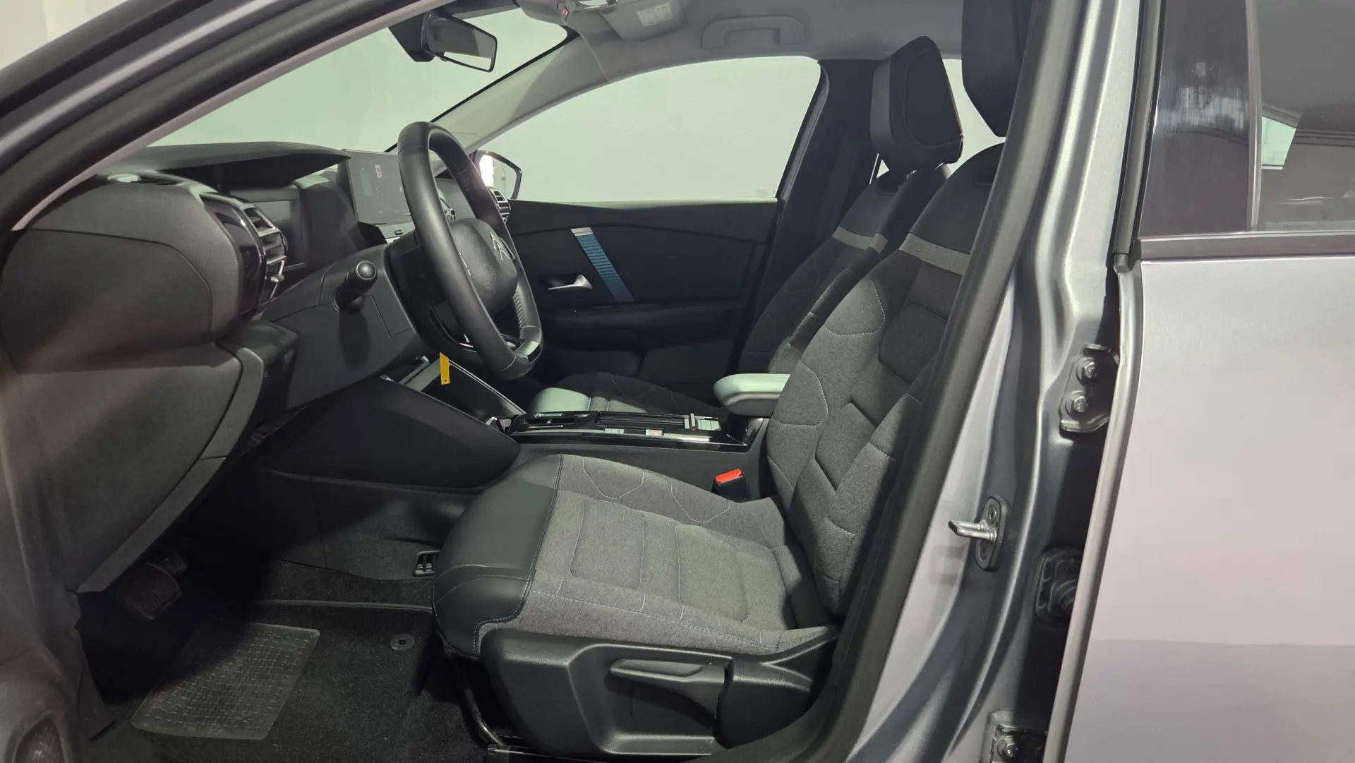 Citroen e-C4 50 kWh Shine Pack 12