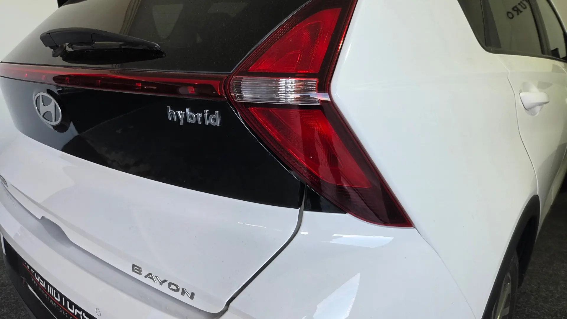 Hyundai Bayon 1.0 T-GDI 48V-Hybrid DCT Connect & Go 9