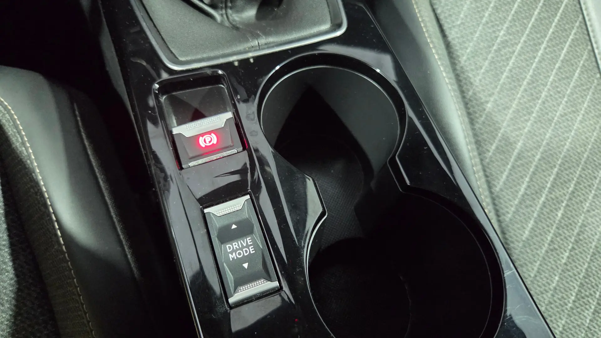 Peugeot 2008 PureTech 100 Stop&Start Allure 30