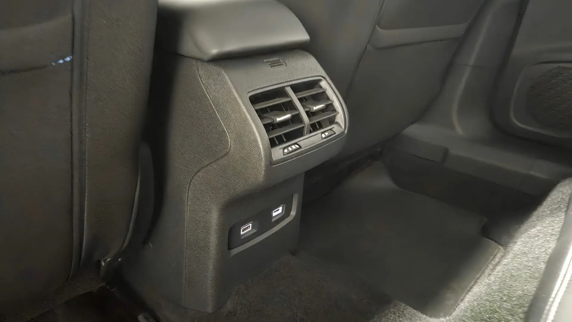 Citroen e-C4 50 kWh Shine Pack 16