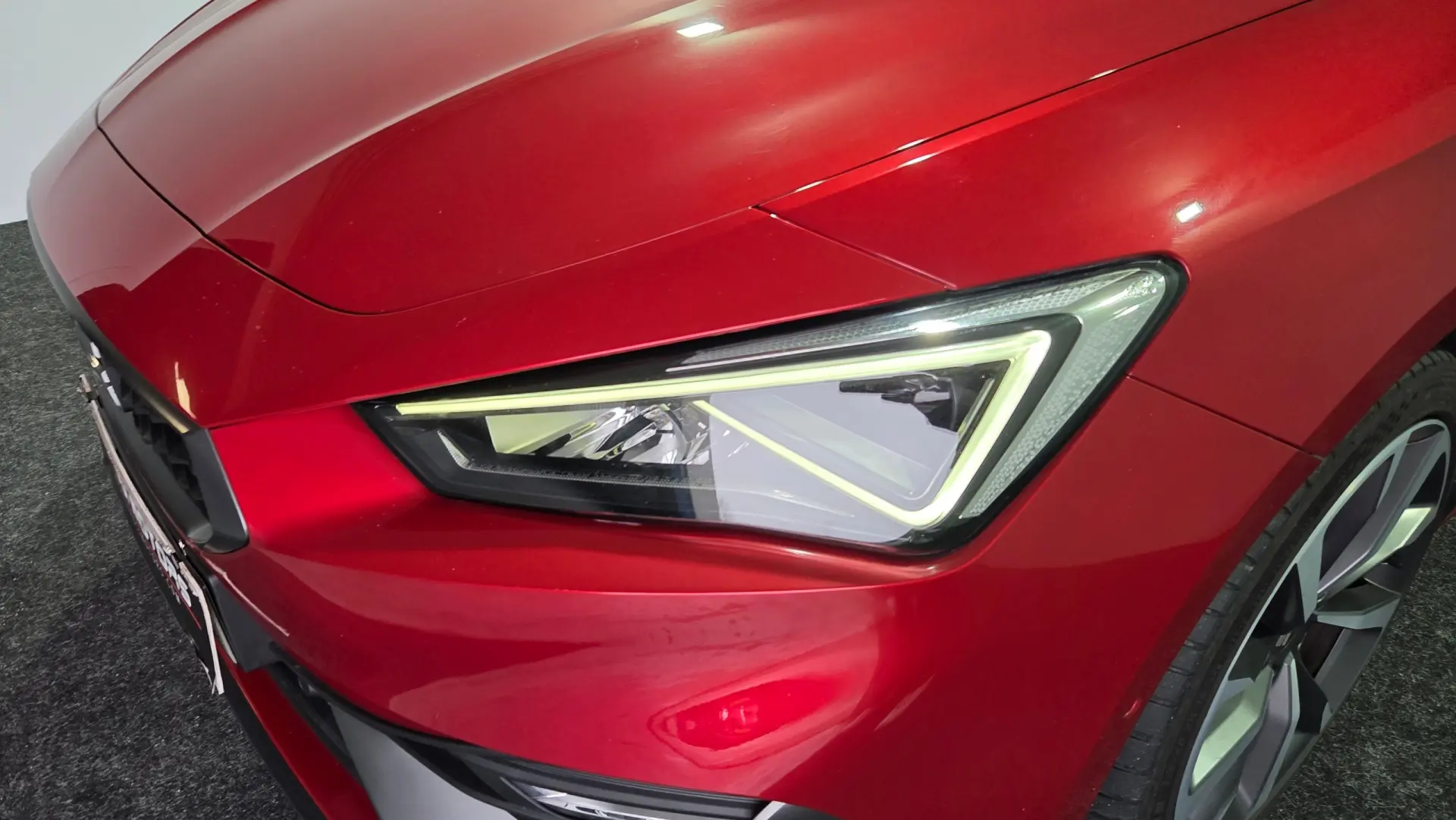 SEAT Leon 1.4 e-Hybrid DSG FR Plus 4