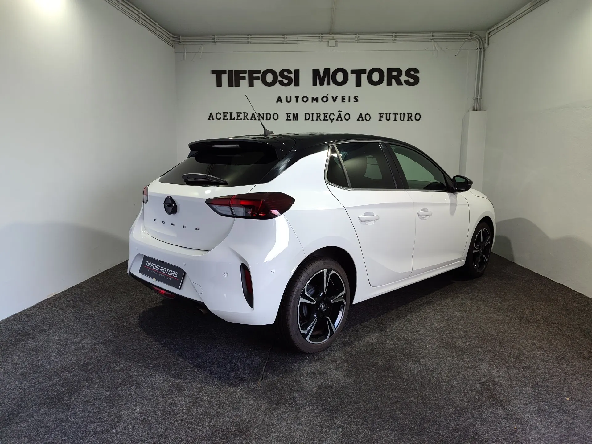 Opel Corsa 1.2 T GS 6