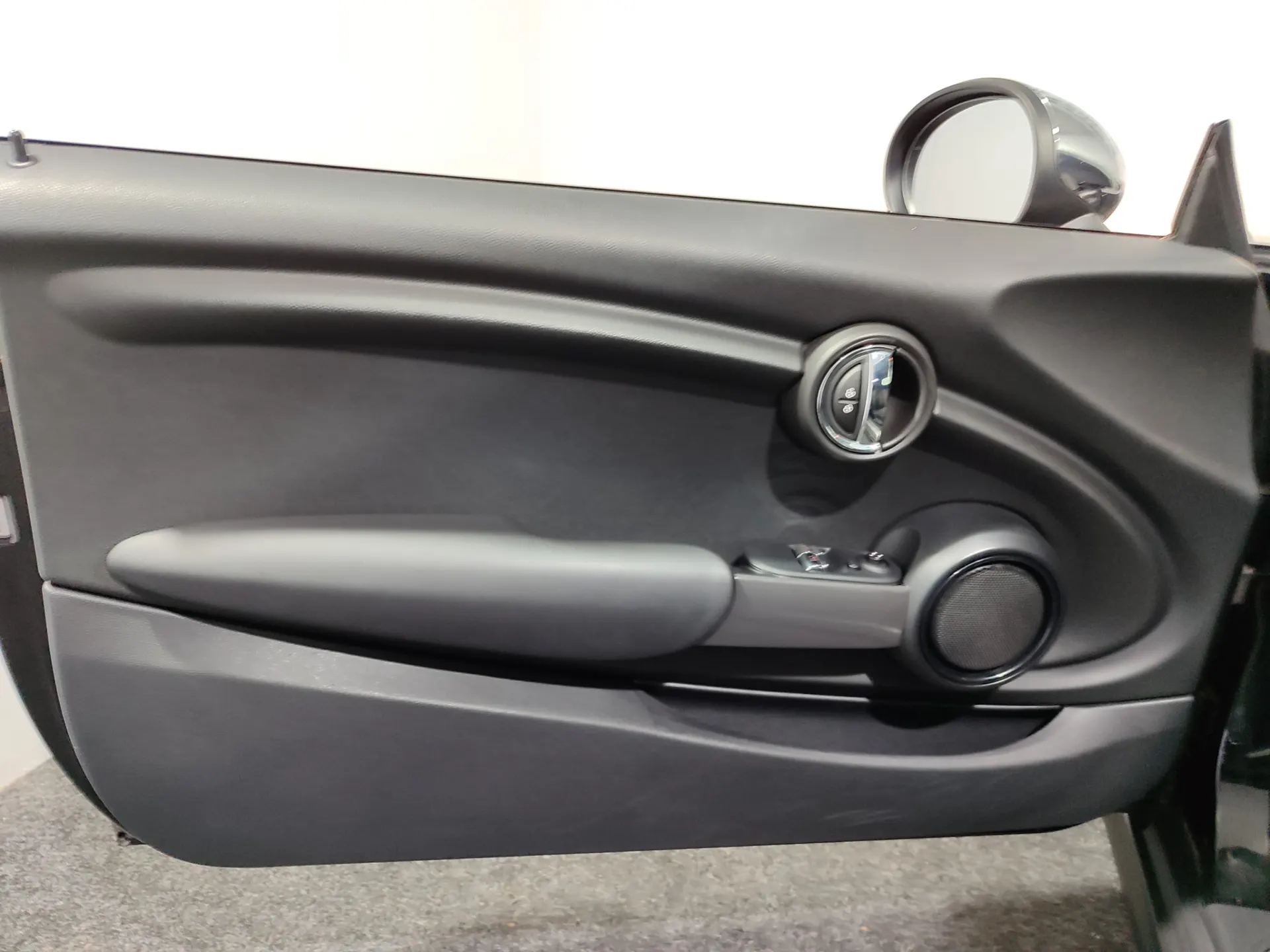 MINI 3 Portas One D 34