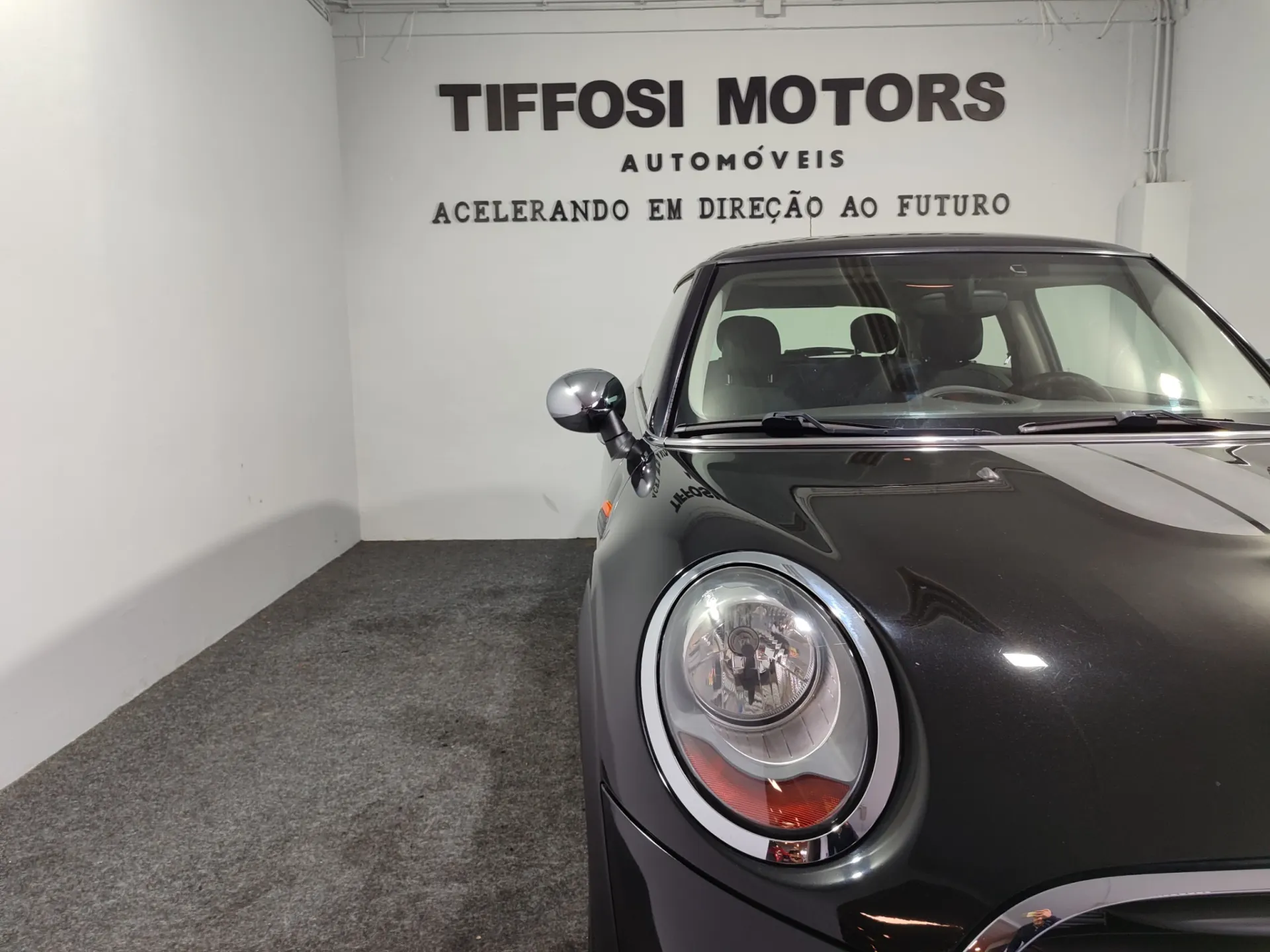 MINI 3 Portas One D 6