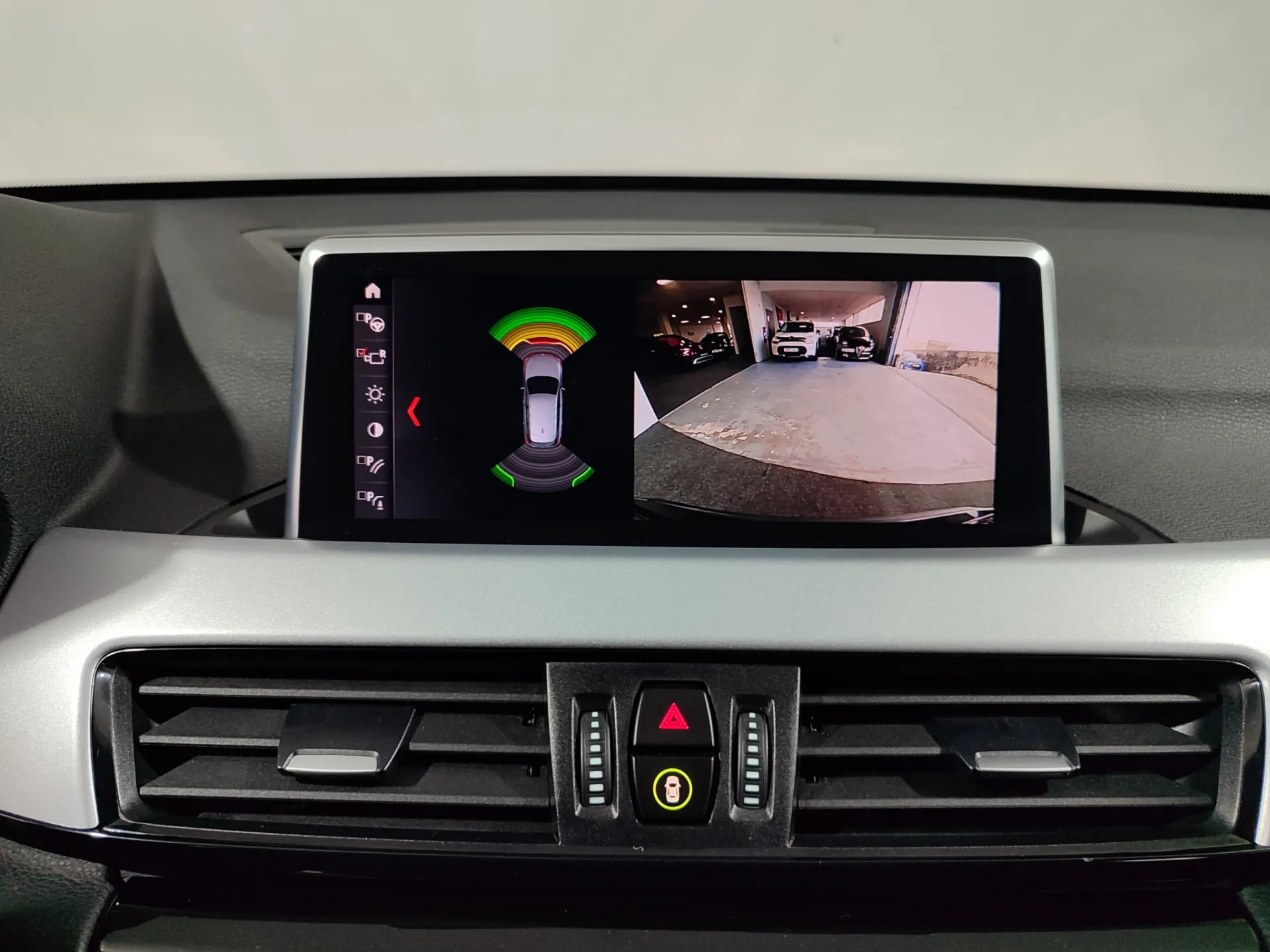 BMW X1 16 d sDrive Advantage Auto 28