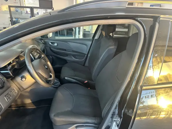 Renault Clio Sport Tourer 0.9 TCe Limited 9