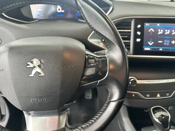 Peugeot 308 SW 1.5 BlueHDi Active Pack 13