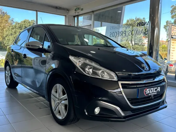 Peugeot 208 1.2 PureTech Style 4