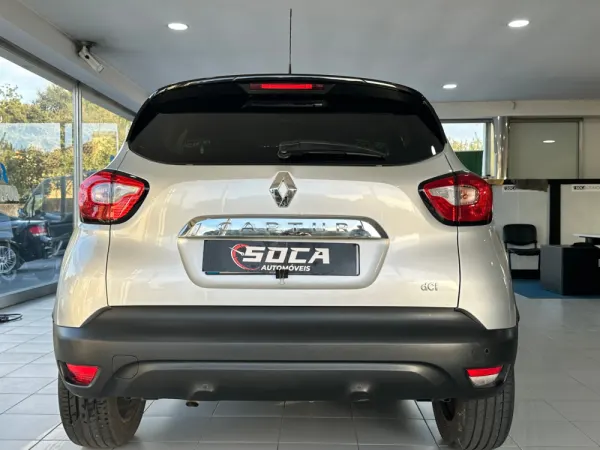 Renault Captur 1.5 dCi Exclusive 6