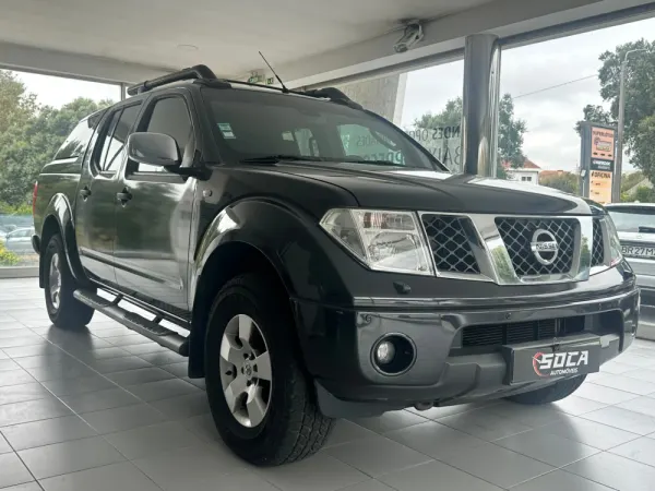 Nissan Navara 2.5 dCi CD 3.5T SE+BDT 3